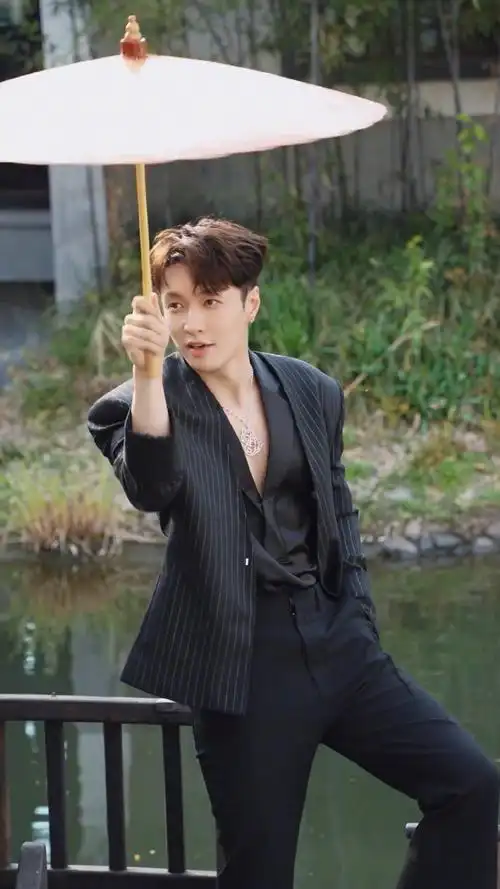 张艺兴工作室网速好快