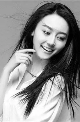 夏青青是谁演的御姐归来夏青青扮演者黄梦莹个人资料简介