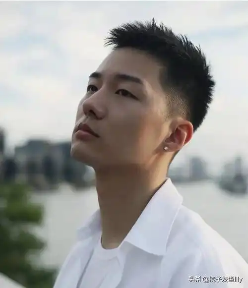 2021极具人气的8种男士发型,帅气有型不落伍,适合大多数男士