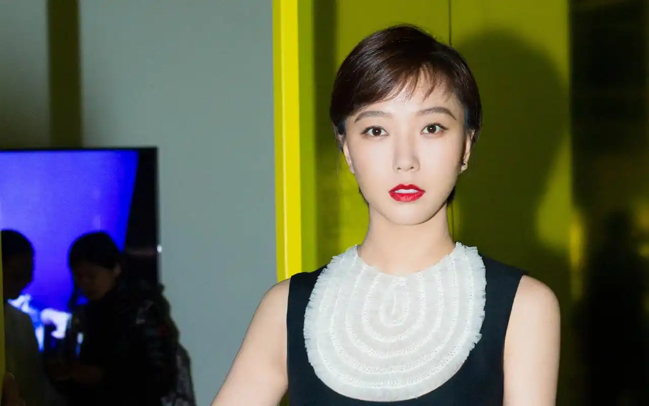 王珞丹活动照图片高清电脑桌面壁纸