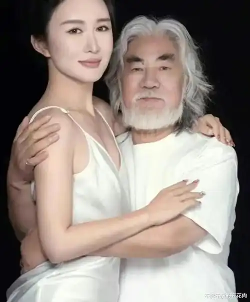 72岁张纪中再当爹妻子回应质疑引发全网调侃网友脑洞太大了