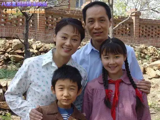 电视剧《错爱》里面的两个小演员长大了!居然都没长残