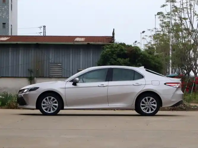 广汽丰田 凯美瑞 2021款 2.0g 豪华版