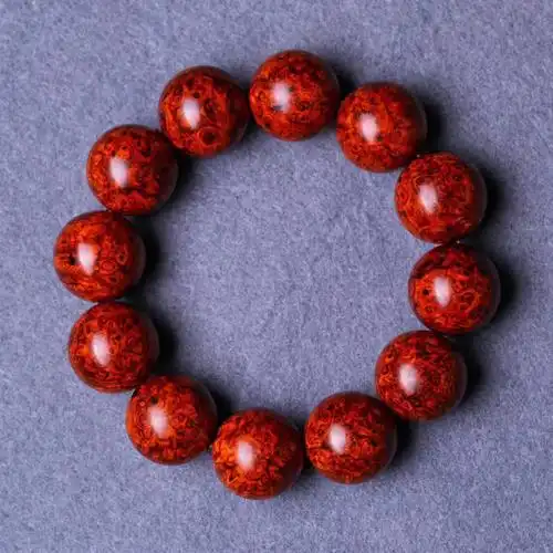 一串木质手串都是独一无二的存在#小叶紫檀 #文玩  #小叶紫檀瘤疤手串