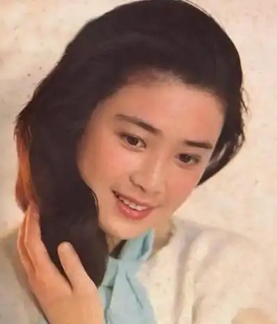 傅艺伟年轻照(狐狸精傅艺伟的)(3)