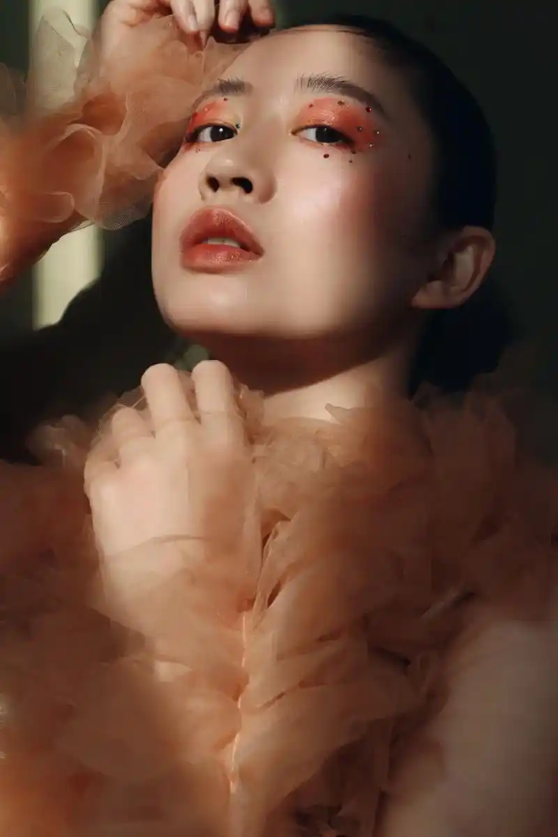 创作灵感 #创意妆 #写真 #棚拍 第一次好像也是唯一一次 - 抖音