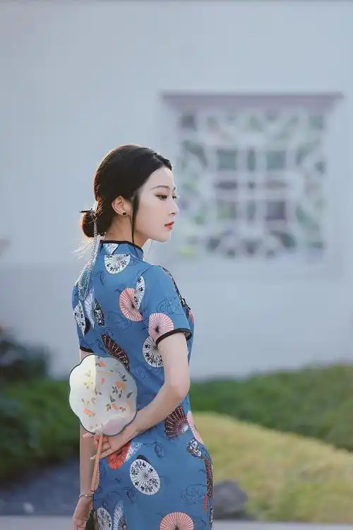 旗袍人像 中国风人像摄影 (模特:小乔 2021年11月14日 佛山建发.