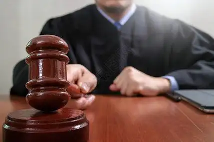 于:2023-06-11红色木槌图片法院锤子图片一个木槌图片法院法槌图片木