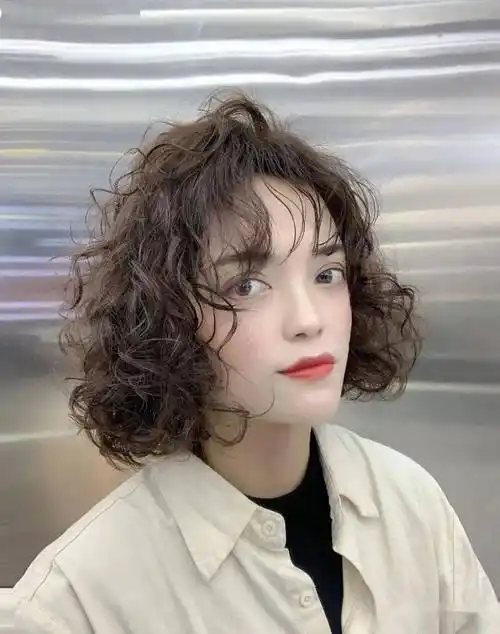 你喜欢的"烫短发",你的18岁!_中国_发型_形象