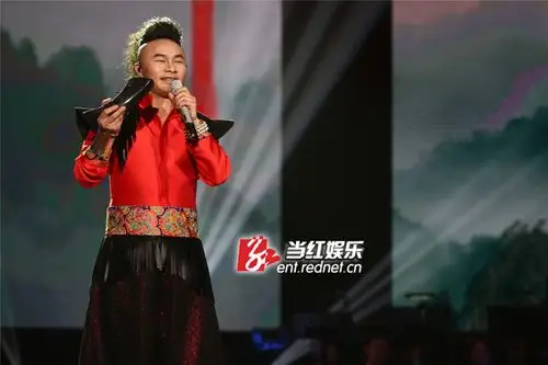 耳畔中国阎维文曝曾五次入藏车轮悬空命悬一线