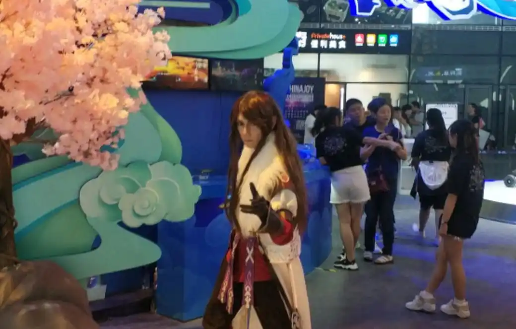 刘思瑶罕见的cos作品身材极品却因选错角色被吐槽肉装