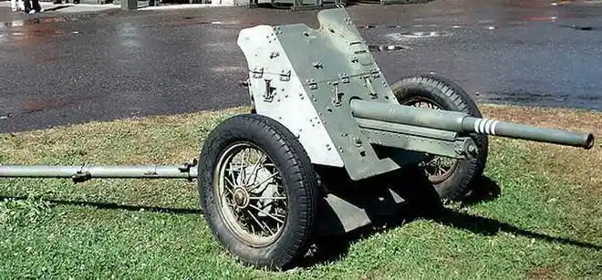 二战苏军57mmzis2m1941年型反坦克炮虎式重型坦克的克星