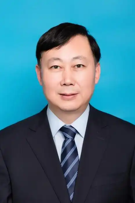 p data-id="tnm80zsag8vc">王凯,现任河南省郑州市惠济区政务和大