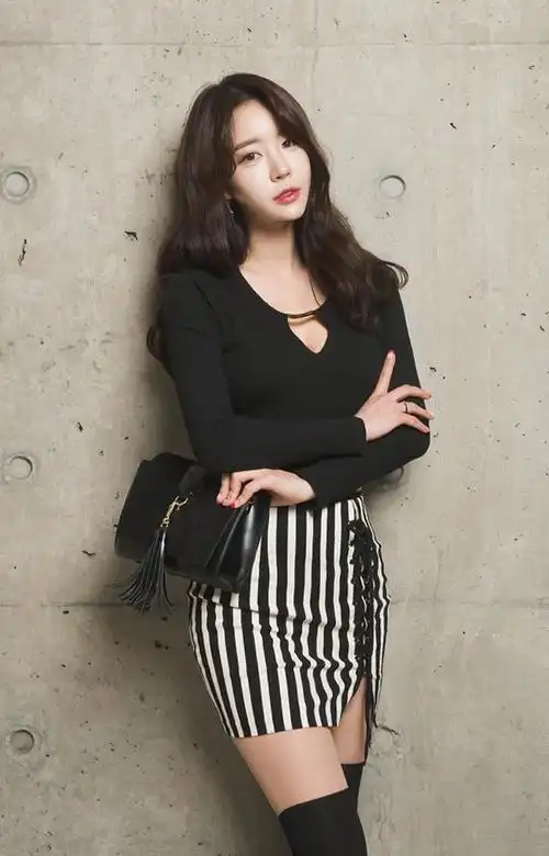 美人图赏:御姐加绝对领域,那还让人活吗