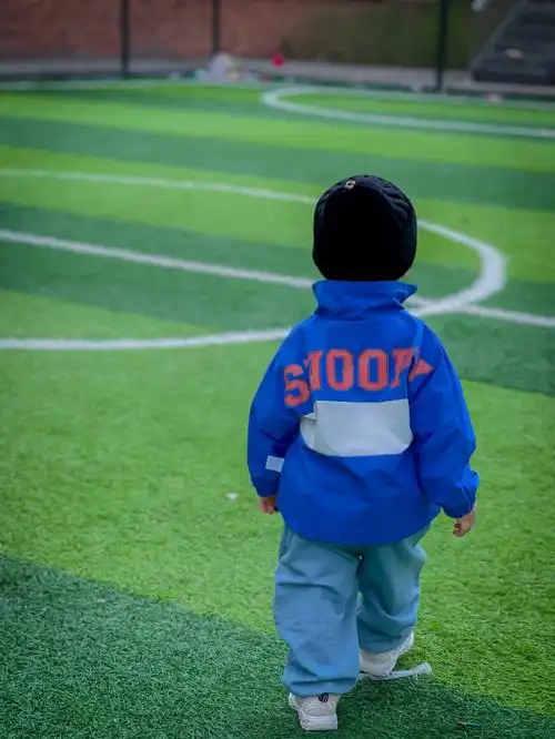 男童穿搭7820个月的背影杀太帅啦