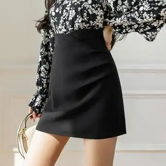 不规则包臀半身裙女秋装设计感高腰显瘦气质a字短裙小个子一步裙