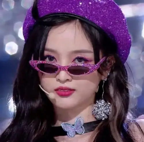 单挑眉太鲨我啦