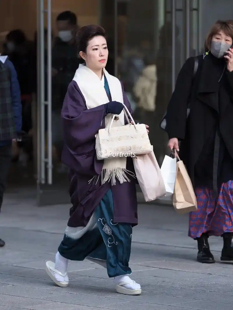 冬日街头|日本东京.#街拍 #路人视角 #日本生活 #时尚 - 抖音