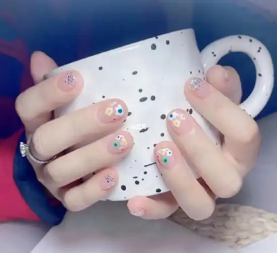 夏日清新小花朵美甲94