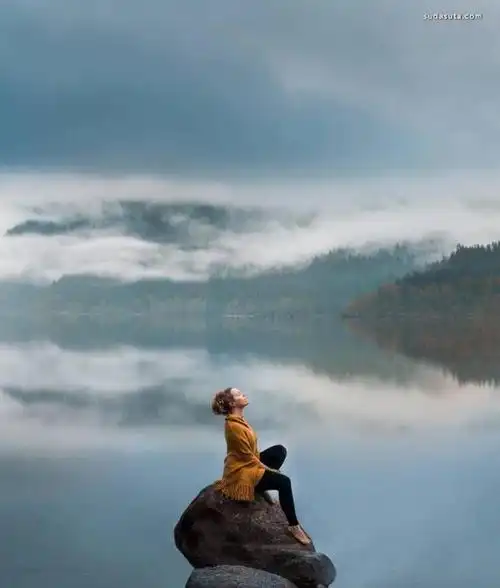 孤独的镜头一个人平静与淡然爱极了这种渺小诗意的情境