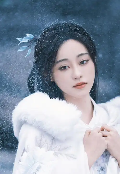 清冷感古装##祝绪丹请把古装焊在身上#祝绪丹真的好适合古装,一袭白衣