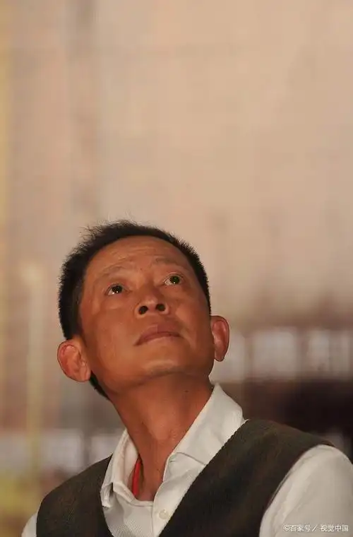 出道30年,拒接代言广告,王志文的"清醒",打了多少明星脸