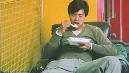 周润发吃别人扔掉的盒饭经典叼牙签纯属自己加戏英雄本色幕后