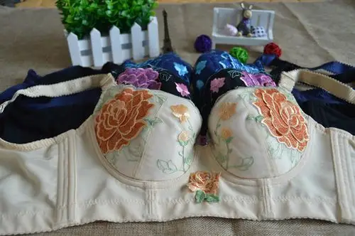 新3d立体花朵刺绣记忆钢圈调整型文胸 有钢薄款聚拢内衣 一件代发