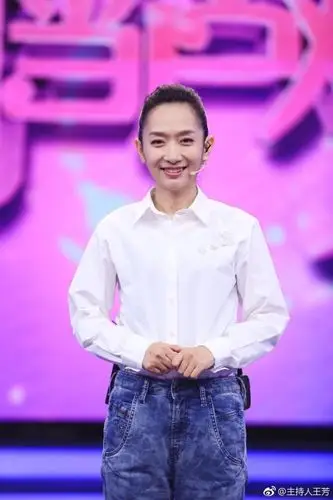 来自主持人王芳 - 微博