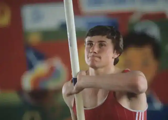 保持个人纪录达26年,空中鸟人布勃卡现在怎样了|奥运|撑杆跳|奥运会