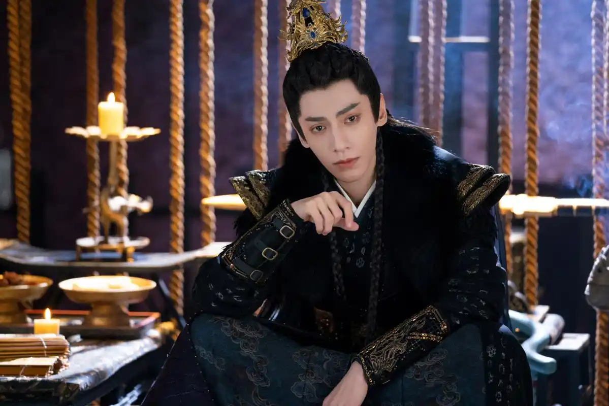 【应有烬有补给仓】 烬皇@罗云熙 回城剧照来了 护城之战,亦是护天下