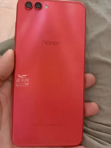 664红色华为荣耀v10