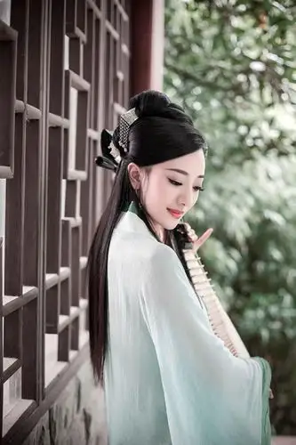 "嫦娥仙子"吴欣恩携手古天乐《让幸福发声》