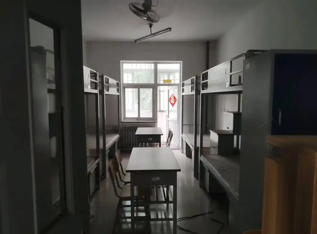 寝室8人寝照片,学校平面图.进新生群看我主页介绍各专业寝室 - 抖音