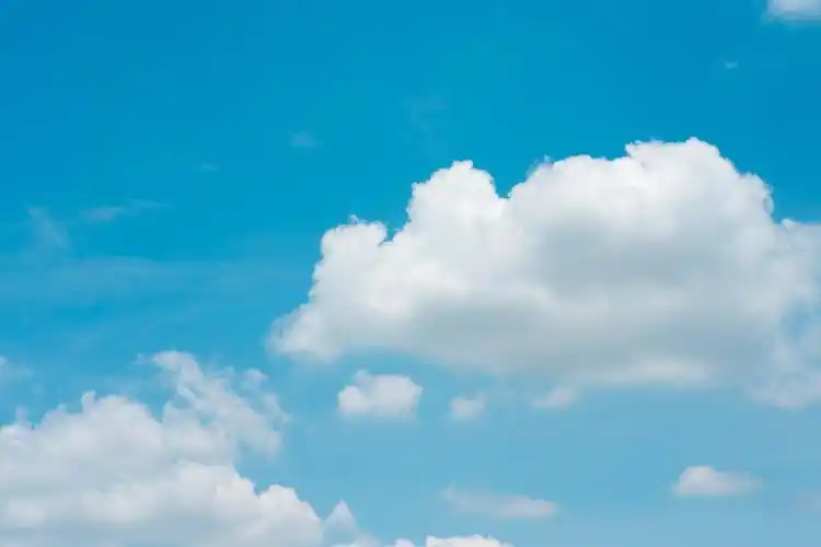 云朵是天空最美的文案