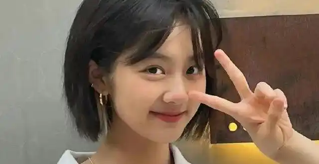 黄磊的女儿黄多多短发造型清爽可爱,14岁的多多颜值有多能打?