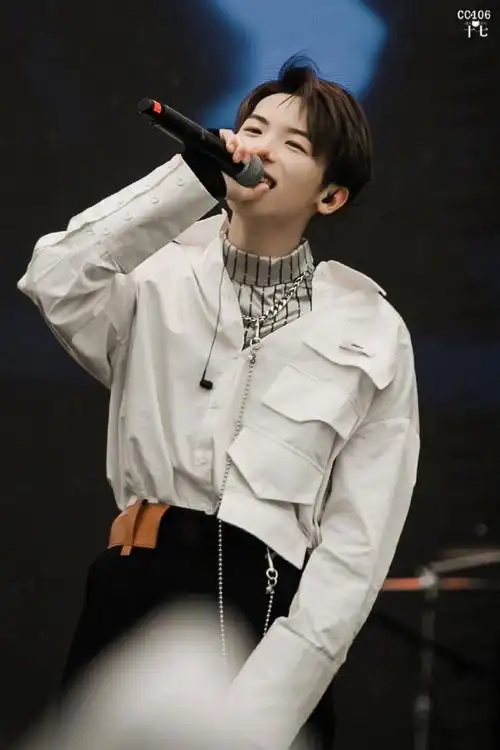 十七说我也想上舞台