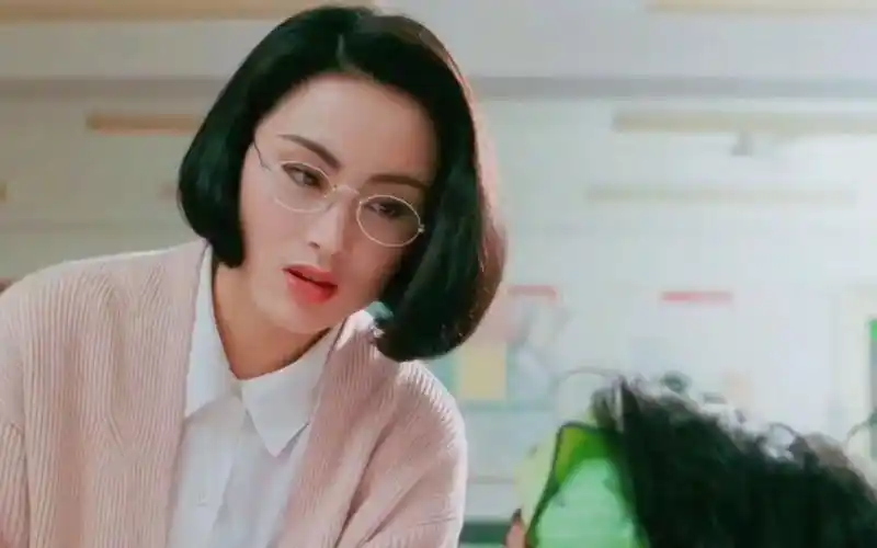 《逃学威龙》张敏的颜值巅峰