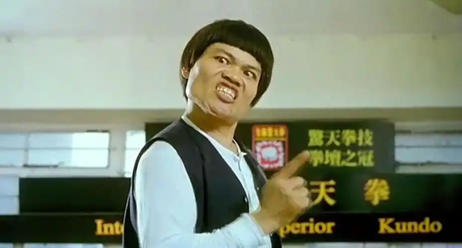 八两金娇妻败光家底跑路同时和3名女友同居现在身家过亿