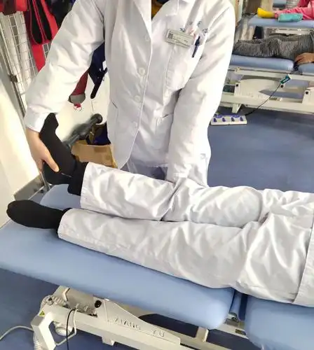 南石医院康复院区:运动疗法训练图谱一.