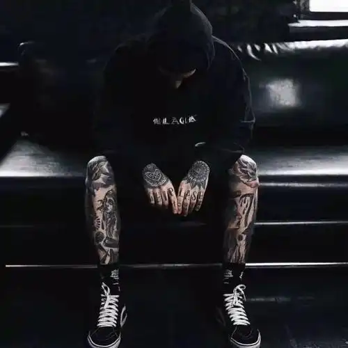 健身纹身男头像纹身健美男图片