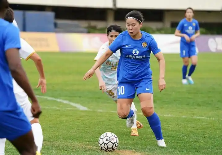 上海女足主帅高仓麻子:希望国脚通过比赛调整状态_北京日报app新闻