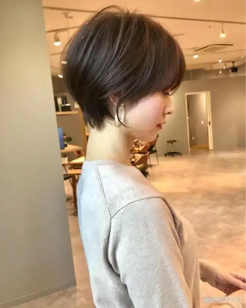 适合瓜子脸的短发发型女