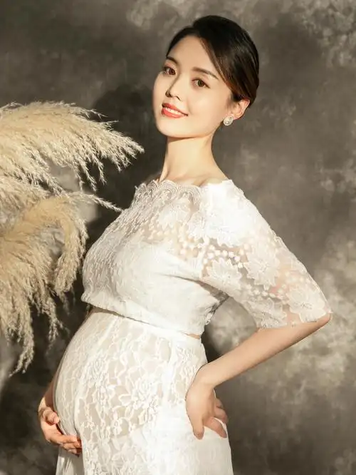 记录一下哦不给自己的孕期带来任何遗憾#南京个性孕照  #南京孕妇写真