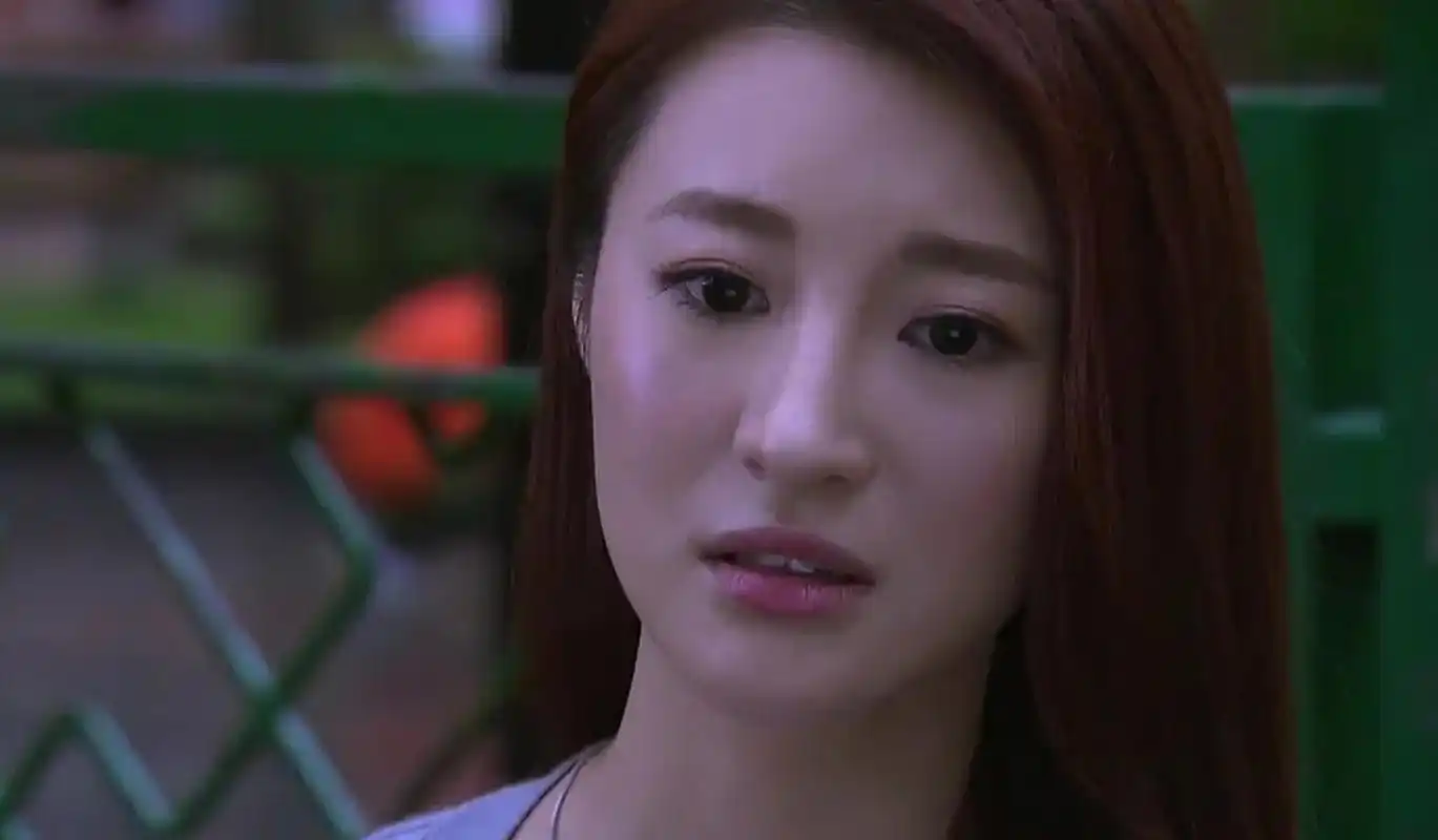 林峰堂妹林夏薇居然是陈晓大学同学?