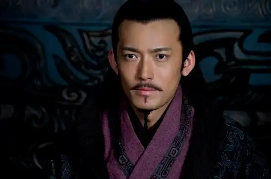 张博饰演的孙权新浪娱乐讯 在高希希版《三国》中饰演吴王孙权的张博