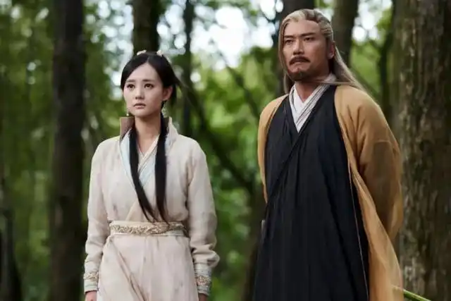 射雕:黄蓉的武功差,洪七公来补课,为何黄药师不怒反喜