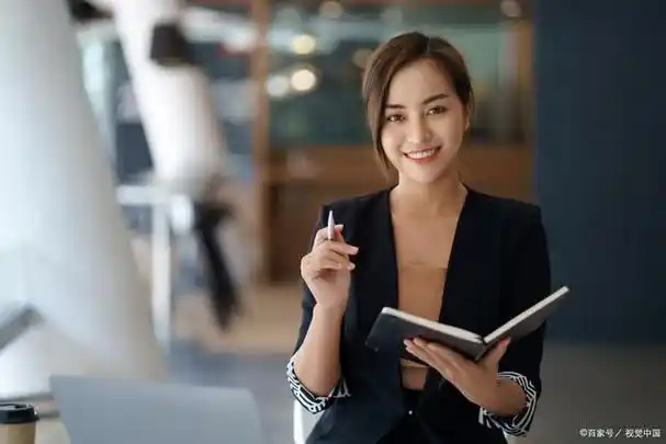 职场中,懂得处理这三种情况的女人,才更能保护好自己