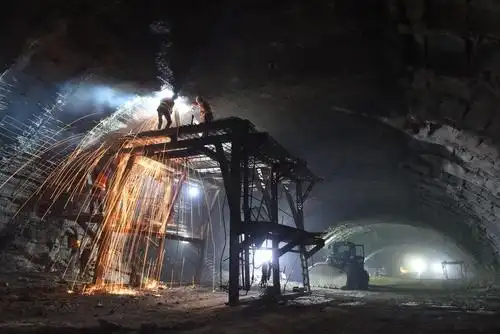 揭秘京张高铁三条极难隧道条条都是硬骨头