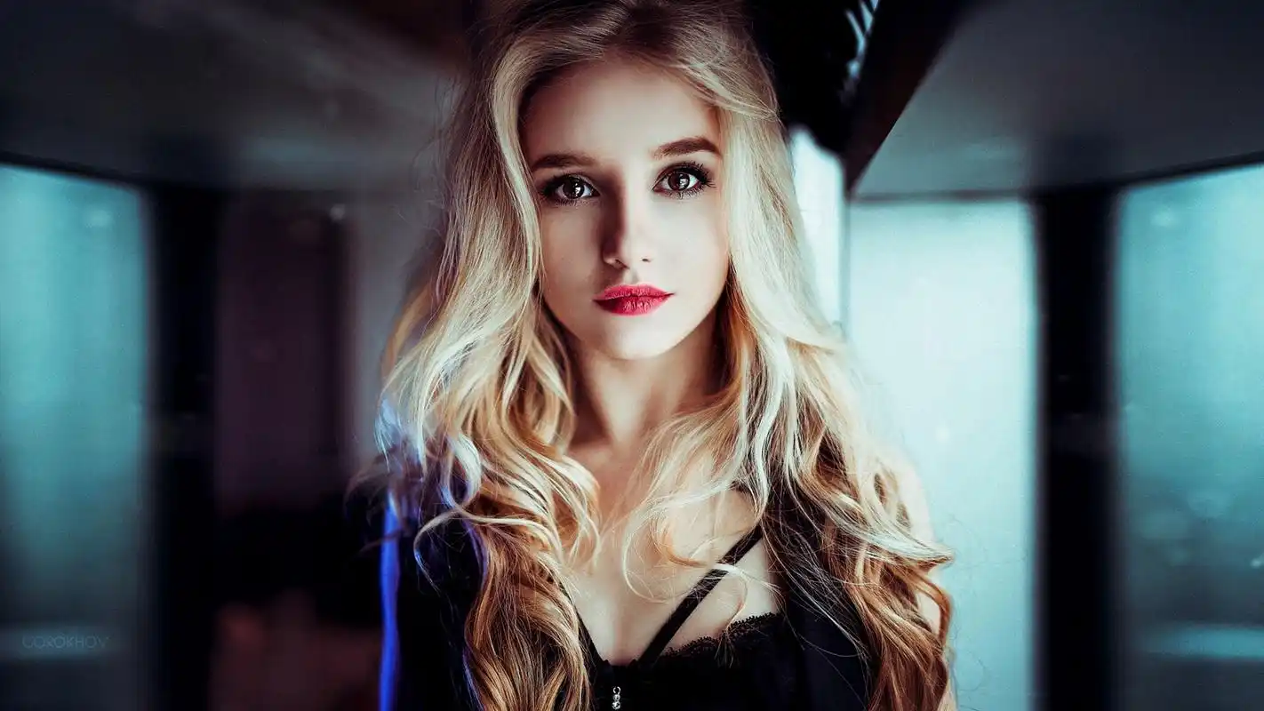 欧美美女金发碧眼性感图片桌面壁纸